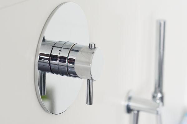 Cost of Shower Knob Replacement in Pasadena