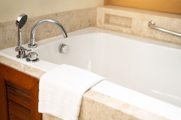Cost of Tub Faucet Repair in Pasadena